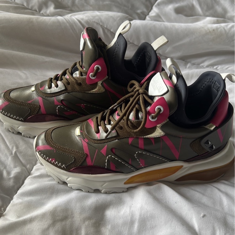 Valentino Sneakers